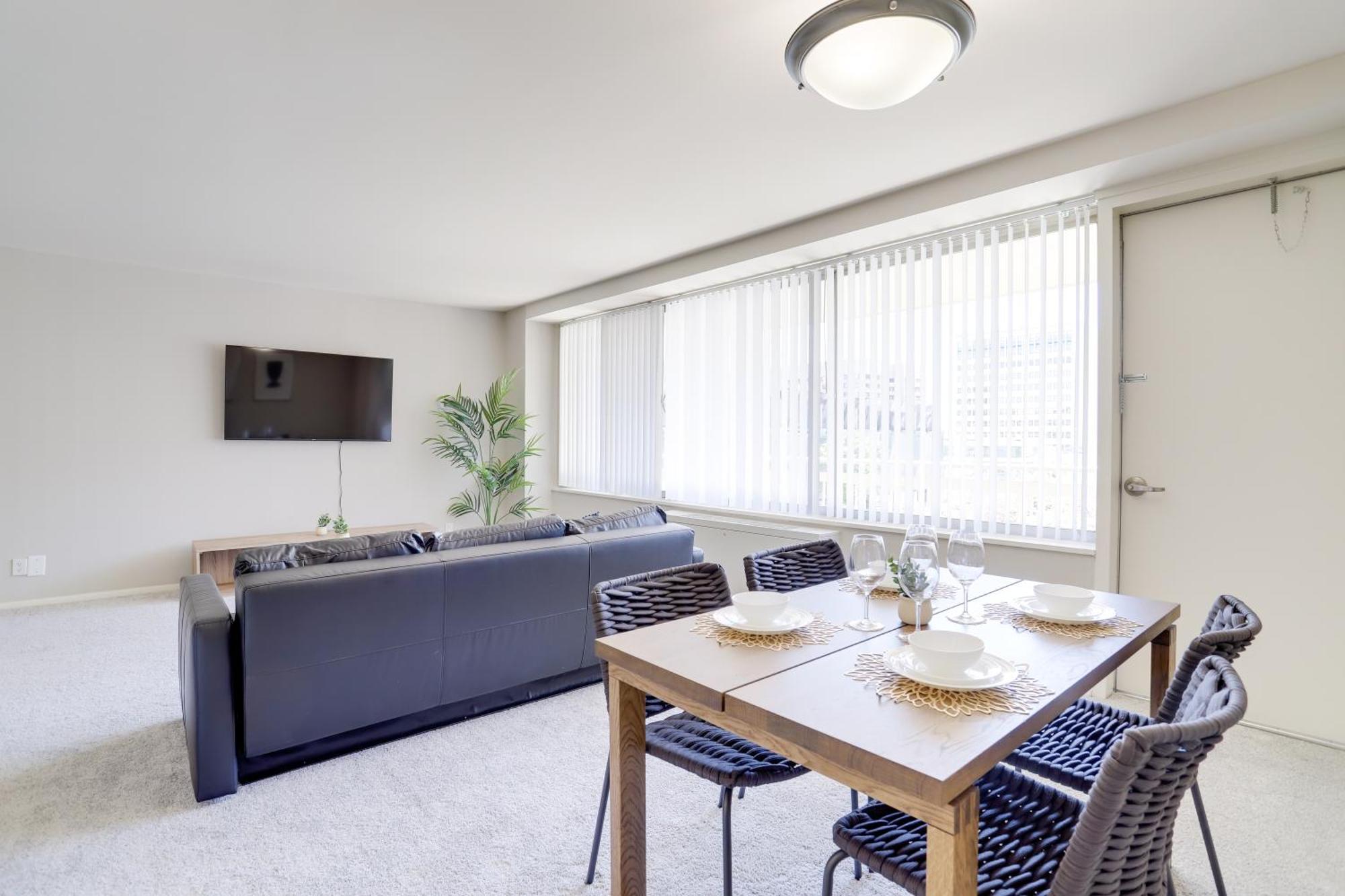 Style And Convenience Apartment At Crystal City Arlington Ngoại thất bức ảnh